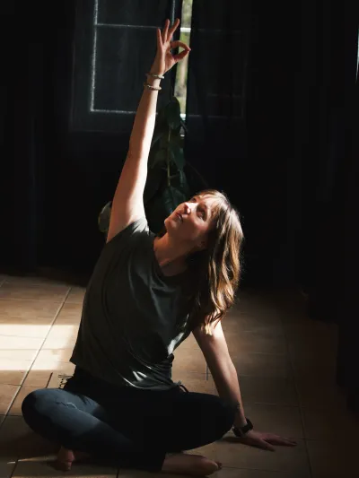 Hemsedalyoga med en dame.