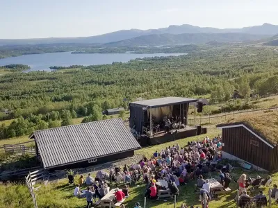 Konsert med masse mennesker