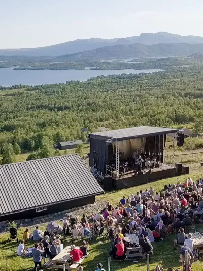 Konsert med masse mennesker
