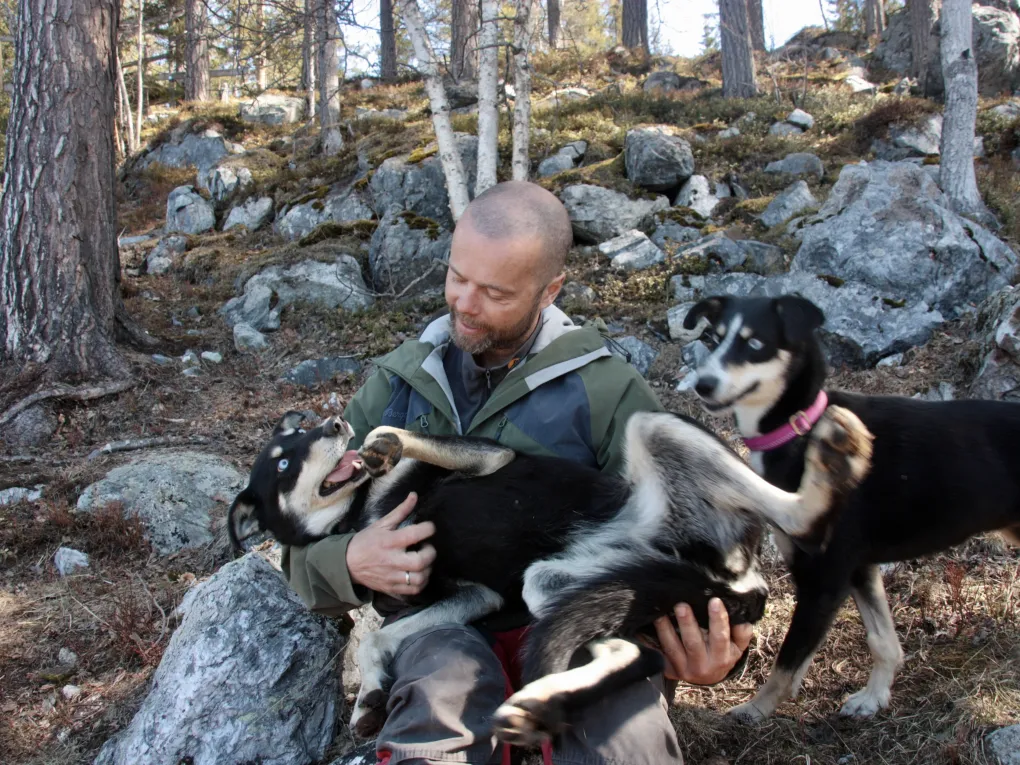 Johan med hundene sine