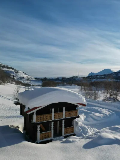 Stabbur i Hemsedal med snø