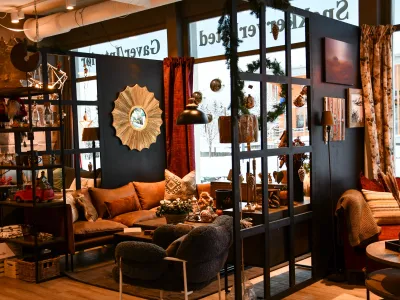 Inne hos Hemsedal møbler.