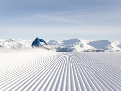 Ski Star Ola Mattsson, som kjører ny-preppede løyper.