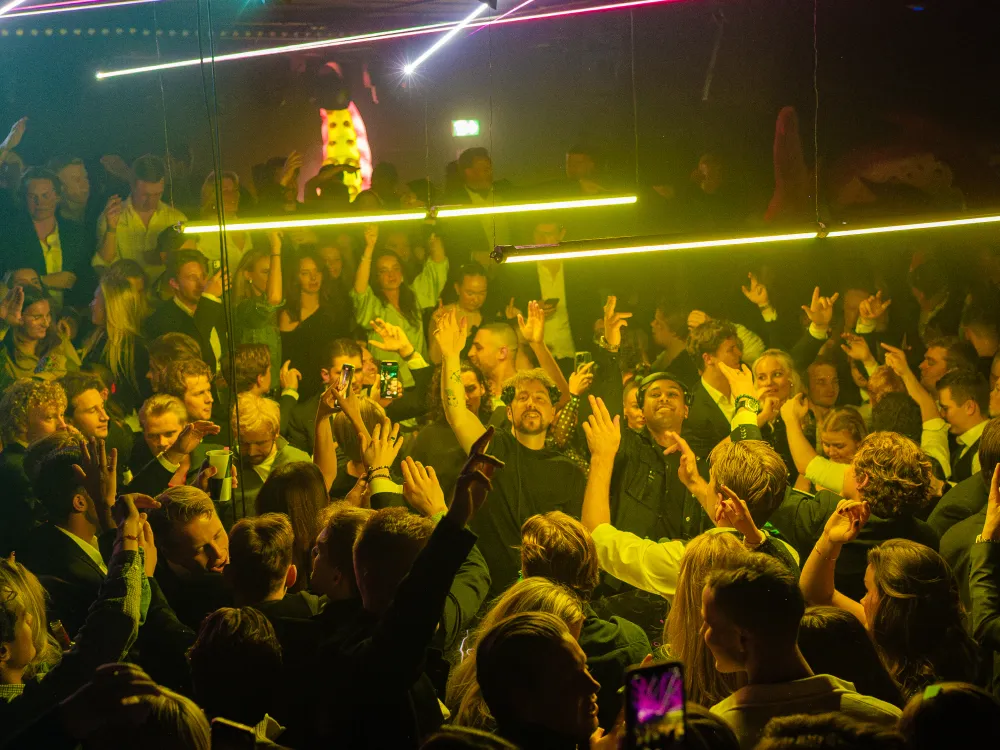 Stavkroa arena klubb