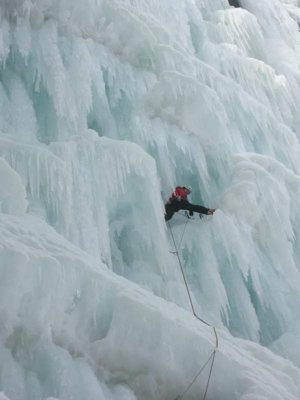 Golsjuvet, isklatring.