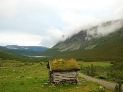 Gammalt skur på fjellet i Hemsedal